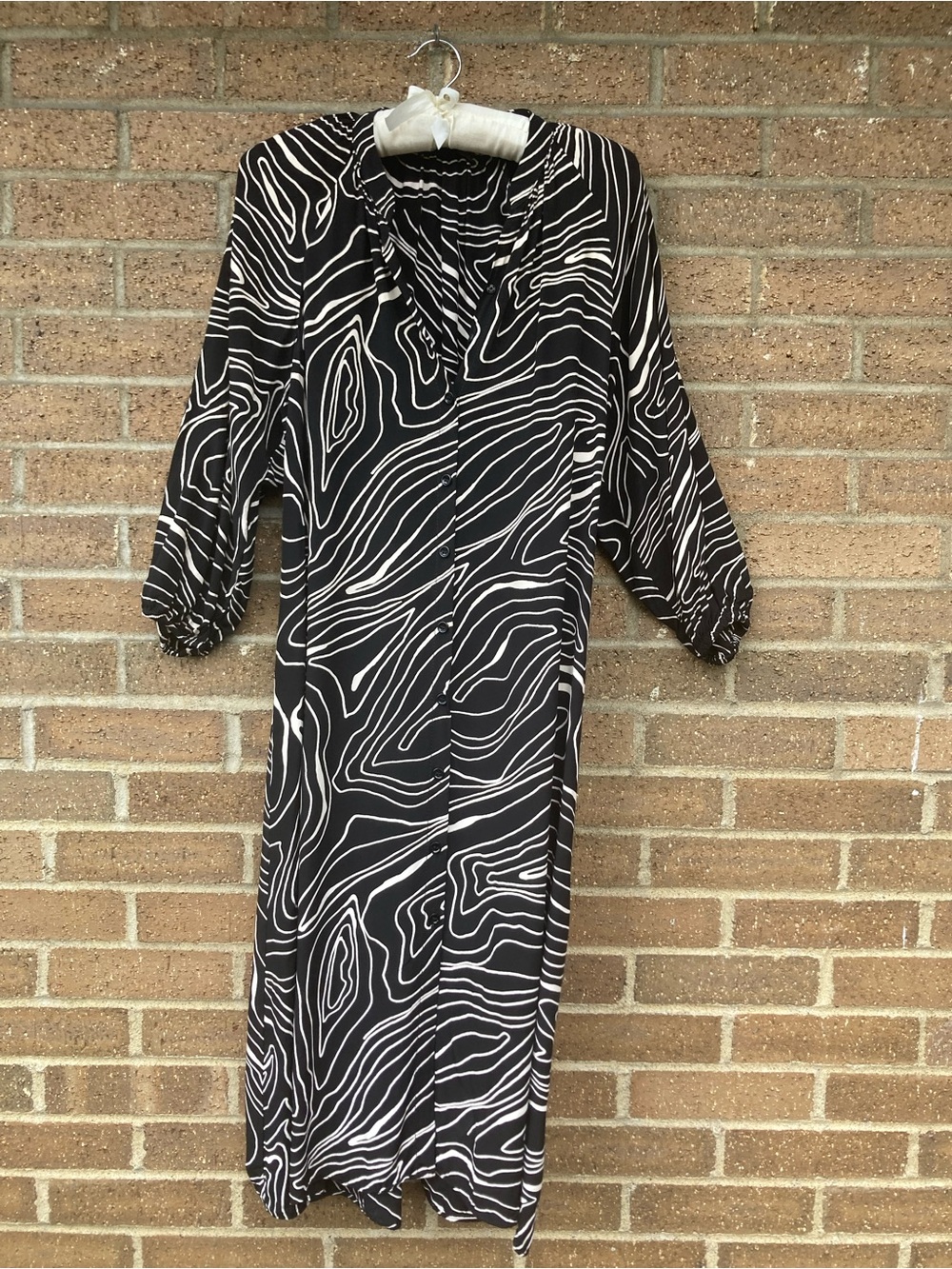 Zara button down front ,Abstract Swirl pattern, midi Shirt Dress, XS/S